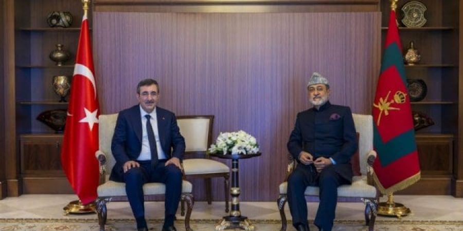 سلطنة عُمان السُّلطان المعظّم يلتقي بنائب رئيس جمهورية تركيا