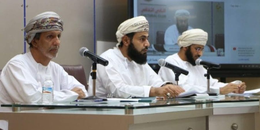 النادي الثقافي ندوة حول عز الدين التنوخي وإسهاماته في خدمة التراث العُماني