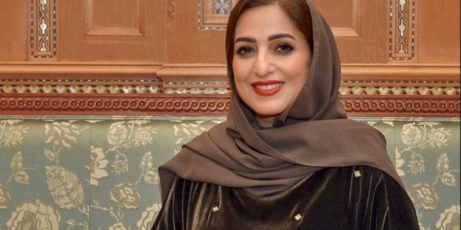 السَّيدةُ الجليلةُ ـ حفظهَا اللهُ ورعاهَا ـ.